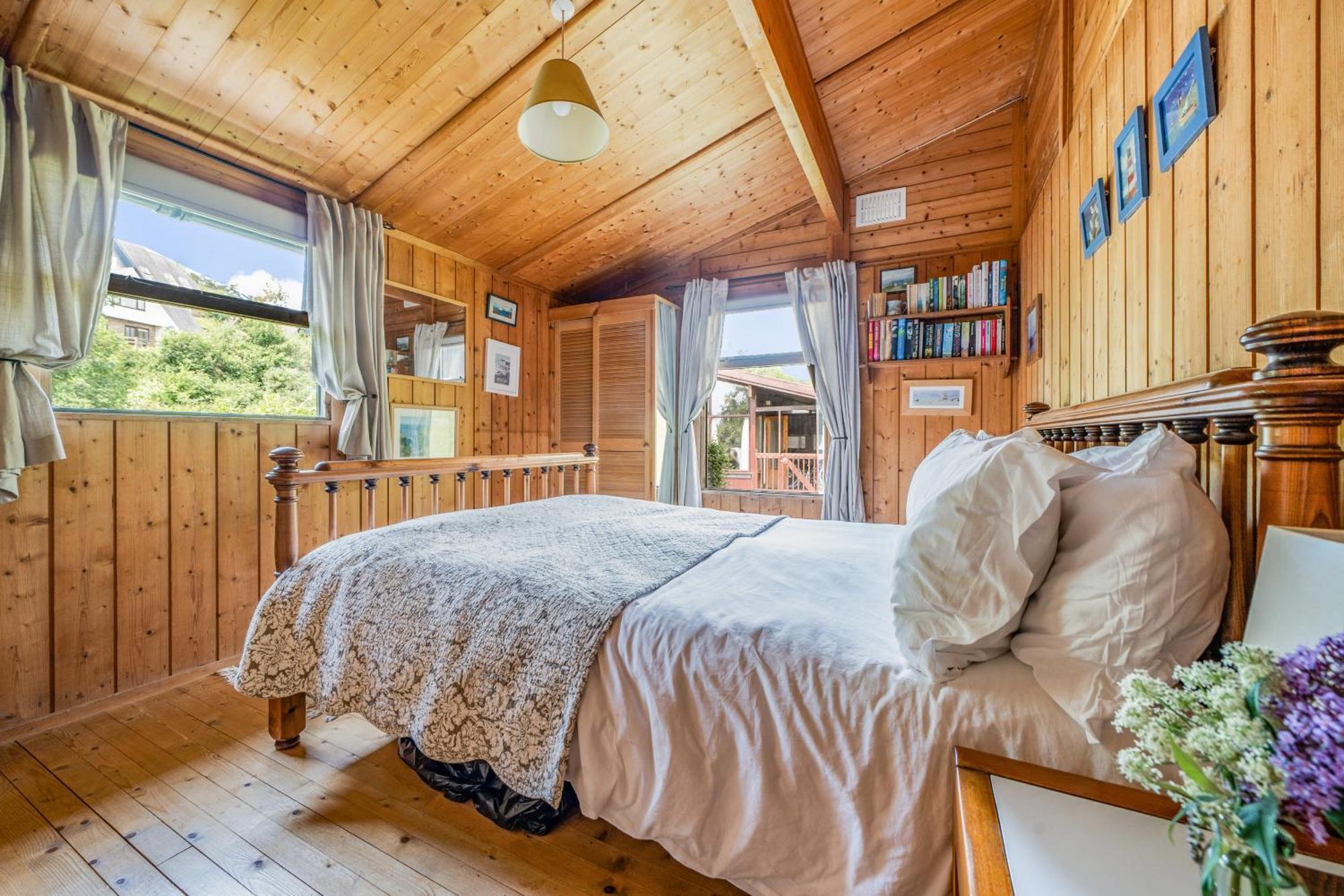 Scandinavian Style Lodge In Rock Wadebridge Exterior foto