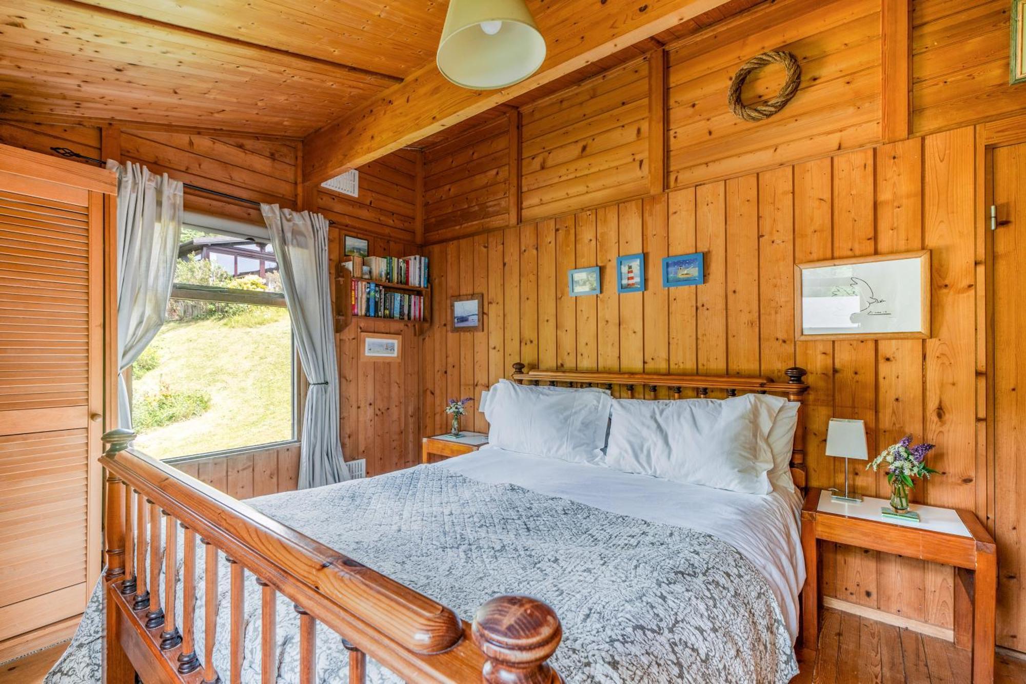 Scandinavian Style Lodge In Rock Wadebridge Exterior foto