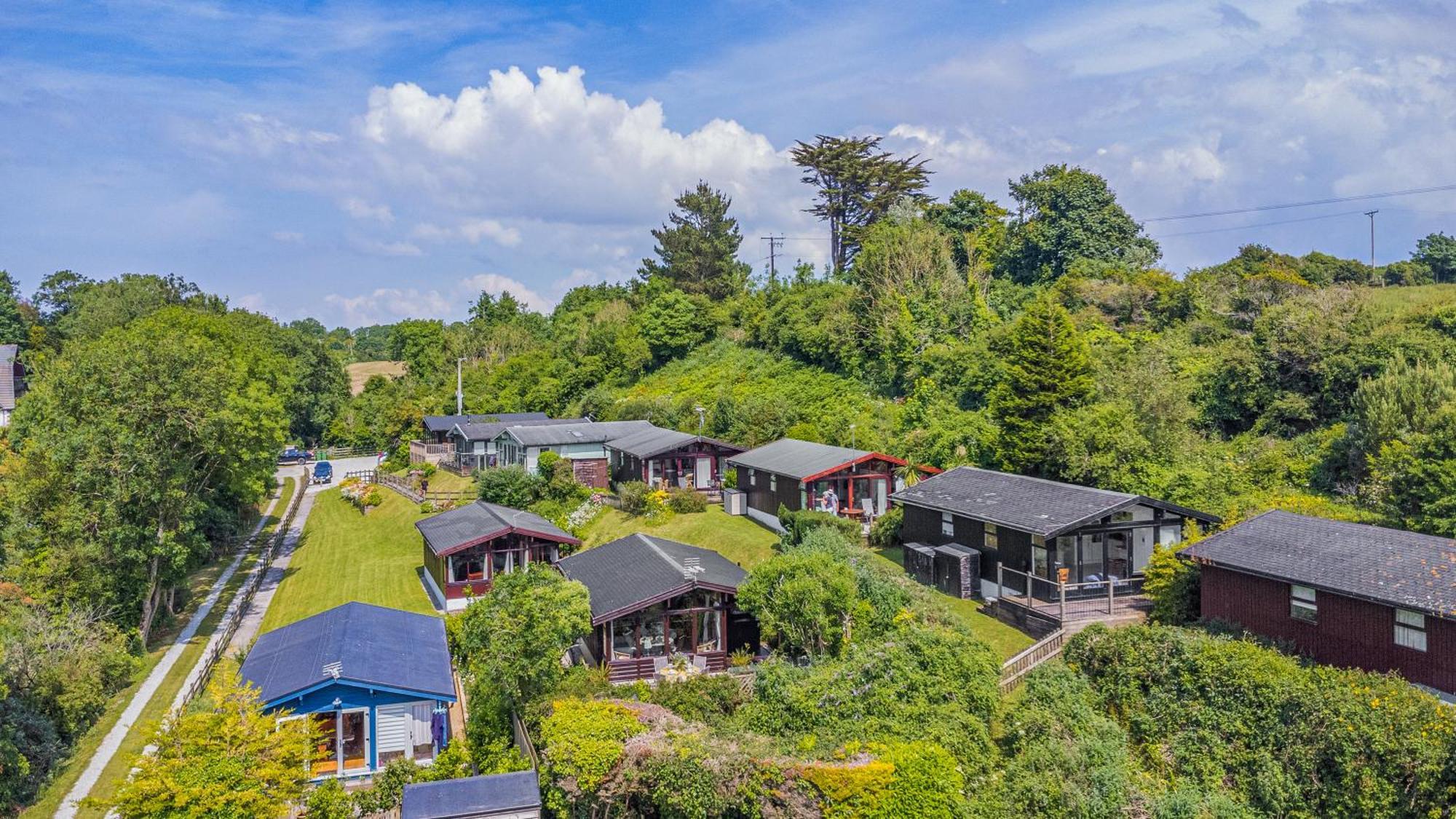 Scandinavian Style Lodge In Rock Wadebridge Exterior foto