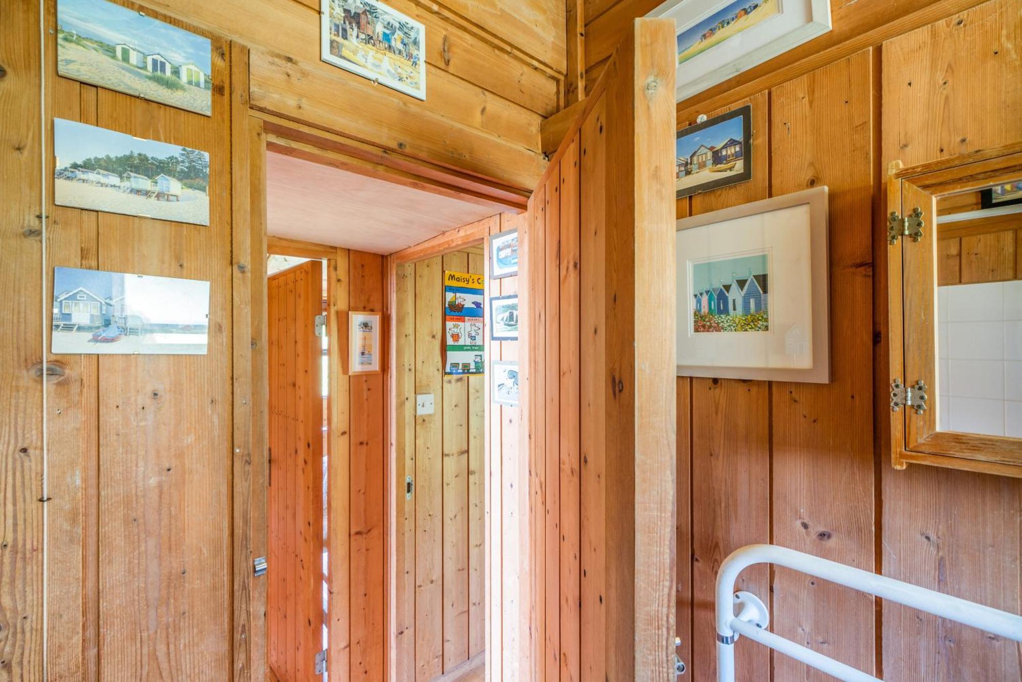 Scandinavian Style Lodge In Rock Wadebridge Exterior foto